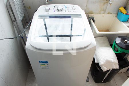 Apartamento à venda com 76m², 2 quartos e sem vaga Apartamento à venda com 76m², 2 quartos e sem vagaÁREA DE SERVIÇO