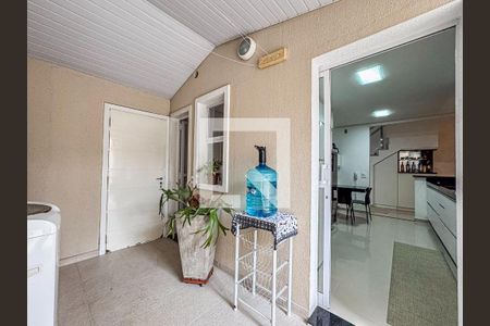 Casa de condomínio à venda com 150m², 3 quartos e 3 vagas