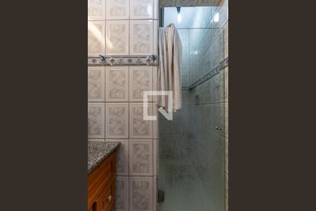 Casa à venda com 200m², 5 quartos e 2 vagas Casa à venda com 200m², 5 quartos e 2 vagasBanheiro Suite