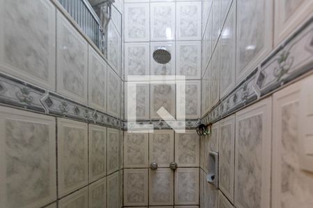 Casa à venda com 200m², 5 quartos e 2 vagas Casa à venda com 200m², 5 quartos e 2 vagasBanheiro Suite