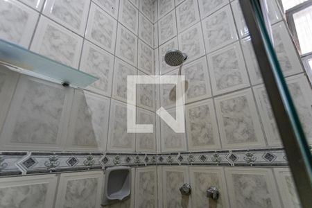 Casa à venda com 200m², 5 quartos e 2 vagas Casa à venda com 200m², 5 quartos e 2 vagasBanheiro Social