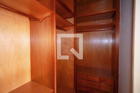 Apartamento à venda com 160m², 4 quartos e 2 vagasCloset da Suite