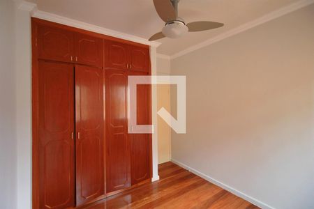 Apartamento à venda com 160m², 4 quartos e 2 vagasQuarto 