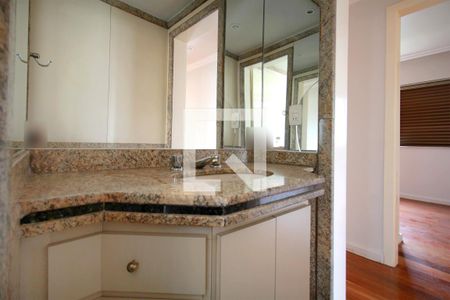 Apartamento à venda com 160m², 4 quartos e 2 vagasBanheiro