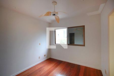 Apartamento à venda com 160m², 4 quartos e 2 vagasSuite