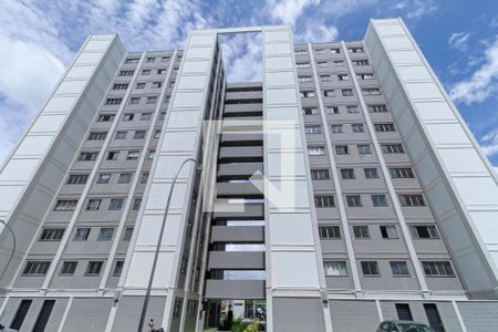 Apartamento à venda com 49m², 2 quartos e 1 vaga Apartamento à venda com 49m², 2 quartos e 1 vagaFachada