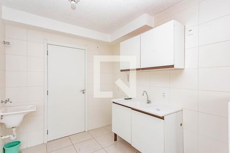 Apartamento para alugar com 32m², 2 quartos e sem vaga Apartamento para alugar com 32m², 2 quartos e sem vagaCozinha e Área de Serviço