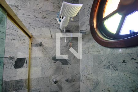 Casa à venda com 370m², 3 quartos e 7 vagasBanheiro da Suíte 3