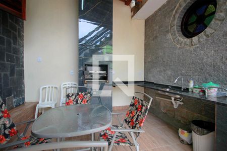 Casa à venda com 370m², 3 quartos e 7 vagasÁrea comum