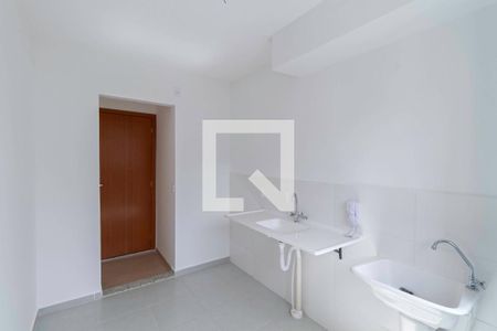 Apartamento à venda com 47m², 2 quartos e 1 vaga Apartamento à venda com 47m², 2 quartos e 1 vagaCozinha e Área de Serviço