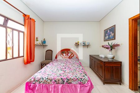 Casa à venda com 280m², 5 quartos e 1 vagaQuarto 2