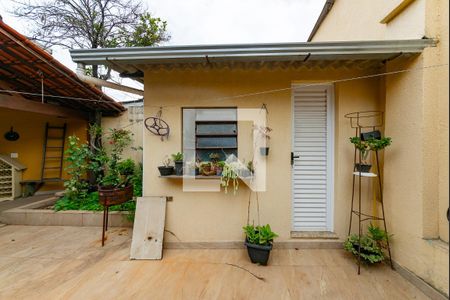 Casa à venda com 280m², 5 quartos e 1 vagaQuintal