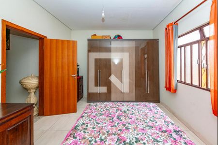 Casa à venda com 280m², 5 quartos e 1 vagaQuarto 2