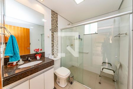 Casa à venda com 280m², 5 quartos e 1 vagaBanheiro de Serviço