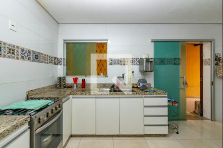 Casa à venda com 280m², 5 quartos e 1 vagaCozinha