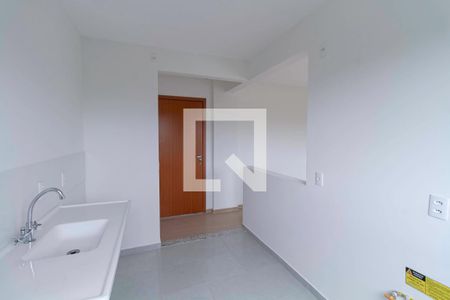 Apartamento à venda com 47m², 2 quartos e 1 vaga Apartamento à venda com 47m², 2 quartos e 1 vagaCozinha e Área de Serviço