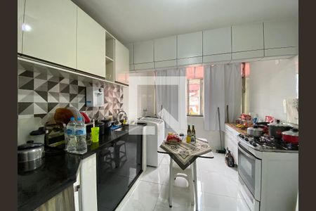 Apartamento à venda com 71m², 3 quartos e 1 vaga Apartamento à venda com 71m², 3 quartos e 1 vagaCozinha e Área de Serviço