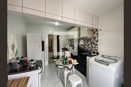 Apartamento à venda com 71m², 3 quartos e 1 vaga Apartamento à venda com 71m², 3 quartos e 1 vagaCozinha e Área de Serviço