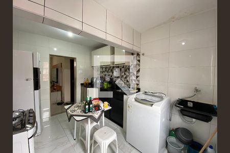 Apartamento à venda com 71m², 3 quartos e 1 vaga Apartamento à venda com 71m², 3 quartos e 1 vagaCozinha e Área de Serviço