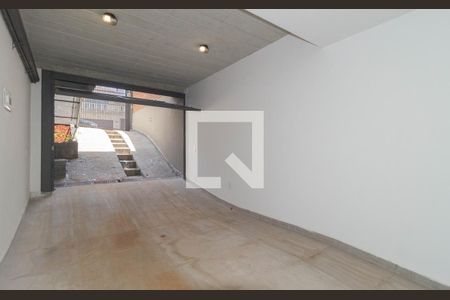 Casa à venda com 160m², 3 quartos e 3 vagas Casa à venda com 160m², 3 quartos e 3 vagasGaragem