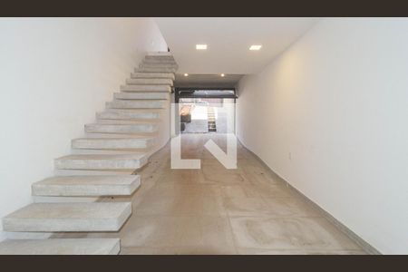 Casa à venda com 160m², 3 quartos e 3 vagas Casa à venda com 160m², 3 quartos e 3 vagasGaragem