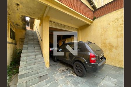 Casa à venda com 271m², 3 quartos e 5 vagas Casa à venda com 271m², 3 quartos e 5 vagasGaragem