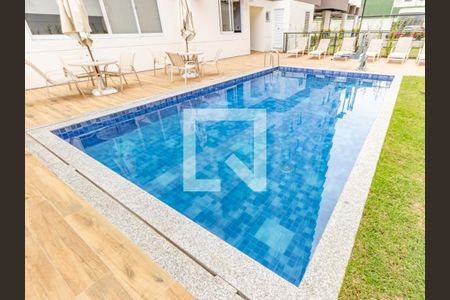 Apartamento à venda com 28m², 1 quarto e sem vaga Apartamento à venda com 28m², 1 quarto e sem vagaÁrea comum - Piscina
