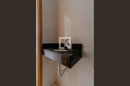 Apartamento à venda com 38m², 2 quartos e sem vaga Apartamento à venda com 38m², 2 quartos e sem vagaBanheiro