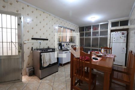 Casa à venda com 180m², 2 quartos e 2 vagasCozinha