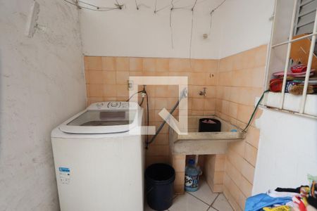 Casa à venda com 180m², 2 quartos e 2 vagasLavanderia