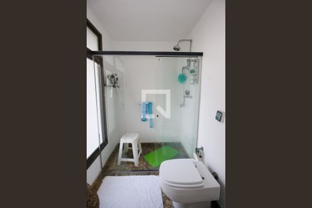 Apartamento à venda com 280m², 4 quartos e 4 vagasBanheiro