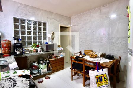 Casa à venda com 400m², 4 quartos e 2 vagasCozinha 2