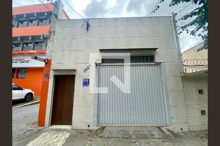 Casa à venda com 400m², 4 quartos e 2 vagasFachada