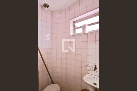 Casa à venda com 400m², 4 quartos e 2 vagasBanheiro de serviço