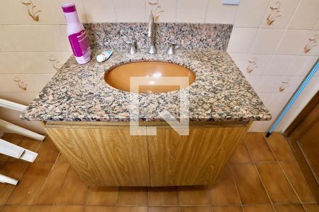 Casa à venda com 400m², 4 quartos e 2 vagasBanheiro 1