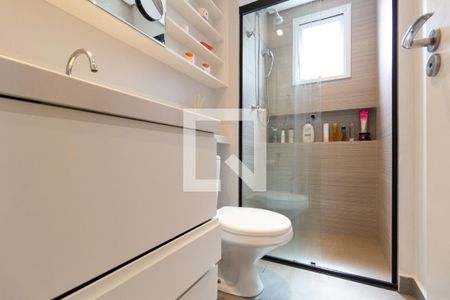 Apartamento à venda com 69m², 2 quartos e 1 vaga Apartamento à venda com 69m², 2 quartos e 1 vagaBanheiro da Suíte