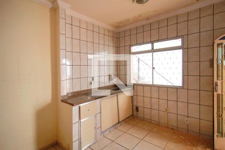 Casa à venda com 360m², 5 quartos e 5 vagasCasa 2 - Cozinha
