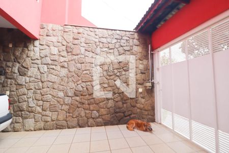 Casa à venda com 245m², 3 quartos e 3 vagas Casa à venda com 245m², 3 quartos e 3 vagasGaragem