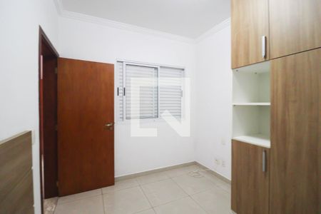 Casa à venda com 245m², 3 quartos e 3 vagas Casa à venda com 245m², 3 quartos e 3 vagasQuarto 2