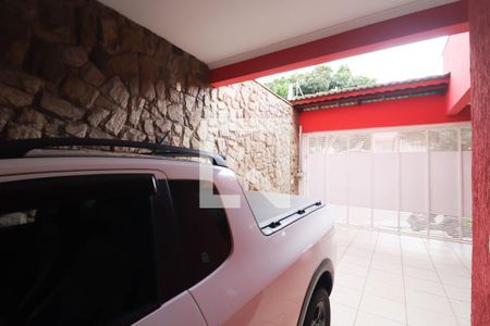 Casa à venda com 245m², 3 quartos e 3 vagas Casa à venda com 245m², 3 quartos e 3 vagasGaragem