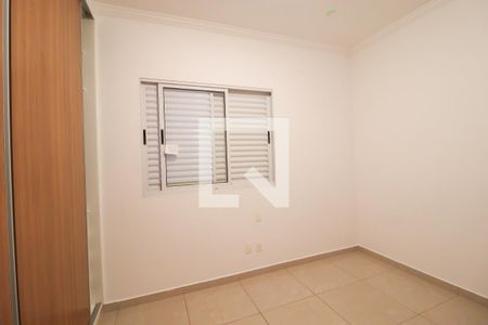 Casa à venda com 245m², 3 quartos e 3 vagas Casa à venda com 245m², 3 quartos e 3 vagasQuarto 3