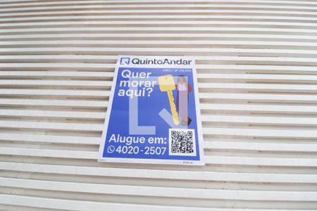 Casa à venda com 245m², 3 quartos e 3 vagas Casa à venda com 245m², 3 quartos e 3 vagasPlaca
