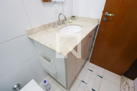 Casa à venda com 245m², 3 quartos e 3 vagas Casa à venda com 245m², 3 quartos e 3 vagasBanheiro/Quarto 2