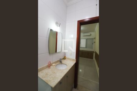 Casa à venda com 245m², 3 quartos e 3 vagas Casa à venda com 245m², 3 quartos e 3 vagasBanheiro