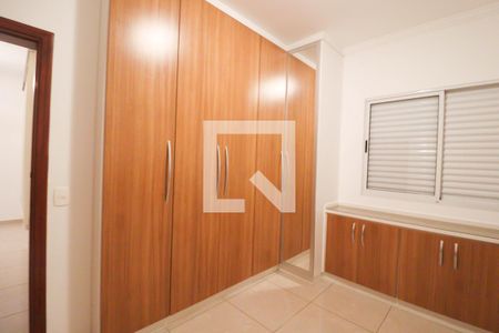 Casa à venda com 245m², 3 quartos e 3 vagas Casa à venda com 245m², 3 quartos e 3 vagasQuarto 1