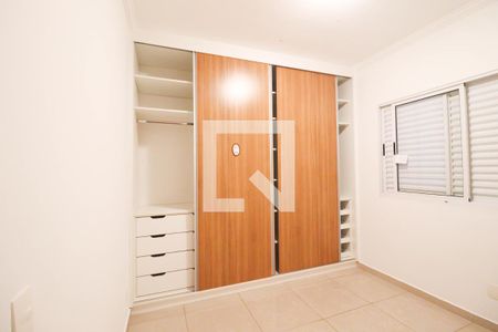 Casa à venda com 245m², 3 quartos e 3 vagas Casa à venda com 245m², 3 quartos e 3 vagasQuarto 2