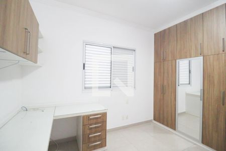 Casa à venda com 245m², 3 quartos e 3 vagas Casa à venda com 245m², 3 quartos e 3 vagasQuarto 2
