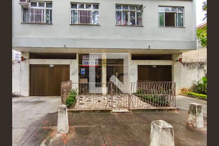 Apartamento à venda com 145m², 2 quartos e 1 vagaFachada e portaria
