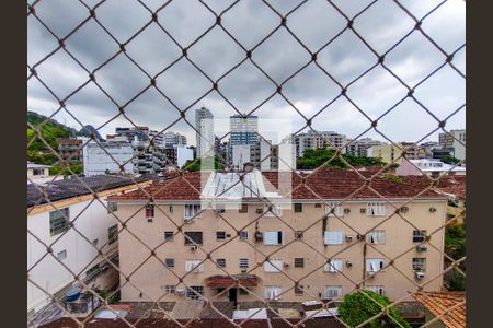 Apartamento à venda com 145m², 2 quartos e 1 vagaÁrea de Serviço