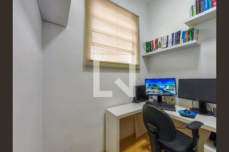 Apartamento à venda com 145m², 2 quartos e 1 vagaQuarto de Serviço